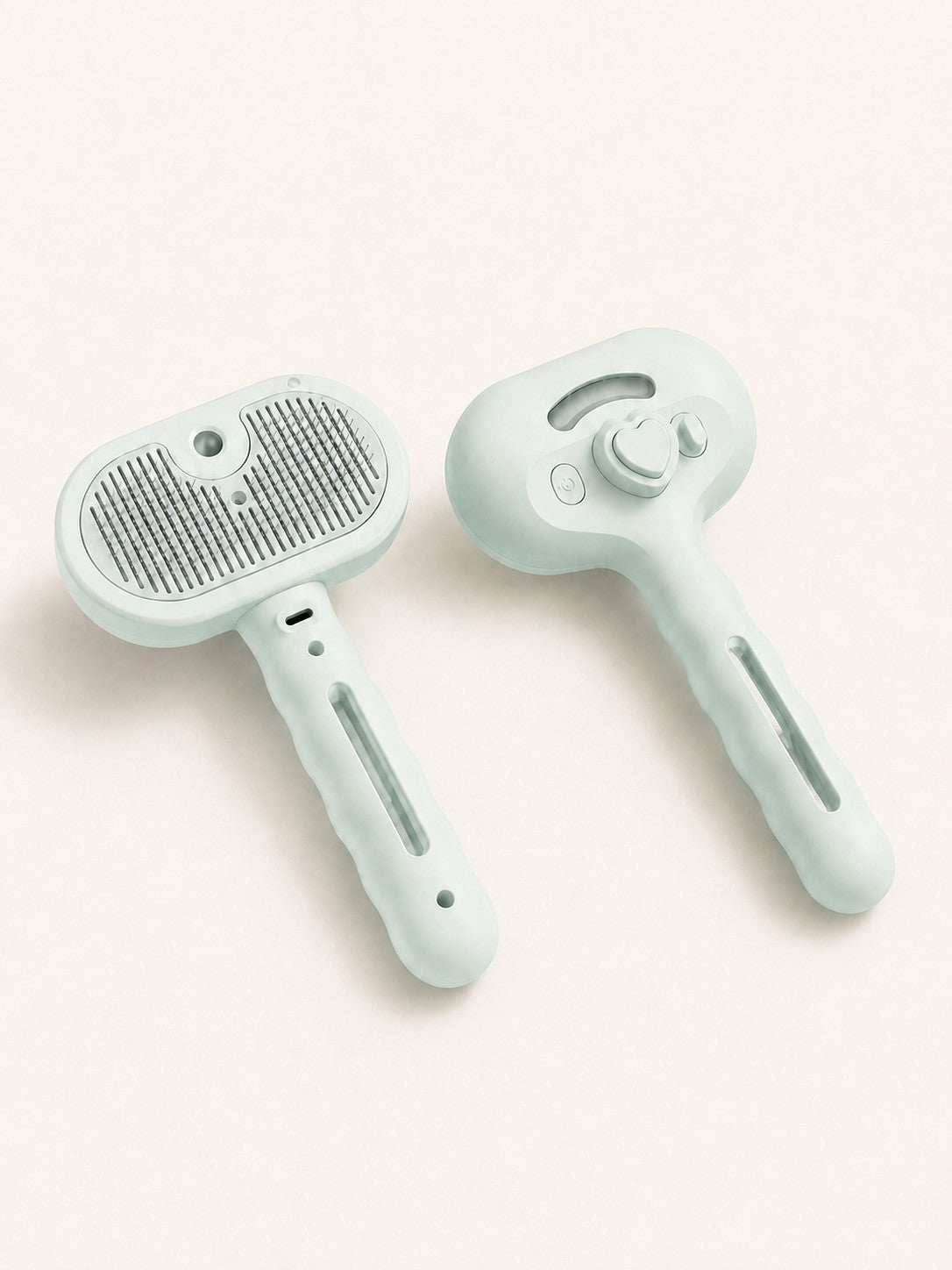 2-in-1 Mist Grooming Brush